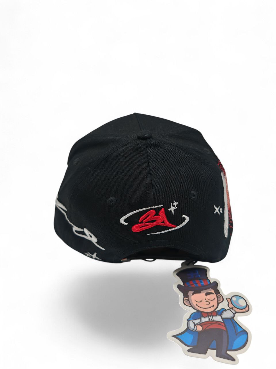 31 HATS EL MAGO ROJA
